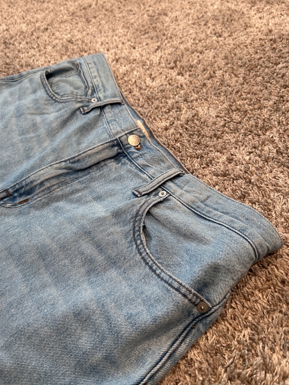 Superwide-Leg Jeans in Ahern Wash: Airy Denim Edition - Picture 5 of 16